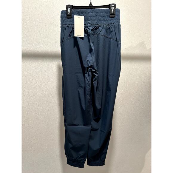 Halara Womens Pants Nylon Blend High Waisted Lightweight Size XS Regular New - Picture 2 of 8